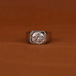 Alianza de boda de diamante cultivado en laboratorio de corte redondo de oro macizo de 14K para hombre, accesorio de joyería único de estilo clásico personalizable a la moda - Product Image 1