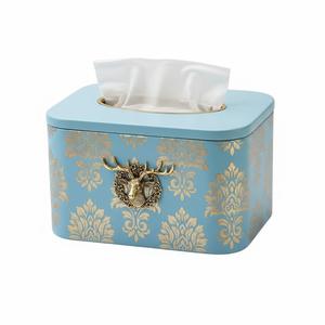 Boîte à mouchoirs en métal bleu de style luxueux avec motif damassé doré vintage et tête de cerf pour une décoration élégante de la maison et de l'hôtel en vente - Product Image 1