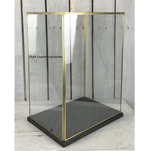 Boîte en verre de grande taille Vitrine Vitrine Boîte de présentation Cadre en laiton Vitrine Boîte de rangement de table en verre faite à la main - Product Image 1