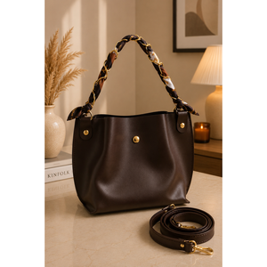 Bolso Casual para Café, de Mano y Hombro, con Cadena y Detalle de Pañuelo, Gran Capacidad, Tipo Tote Cruzado, Elegante Patrón Cuadriculado, Forro de PU - Product Image 1