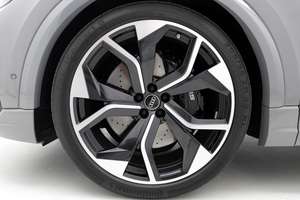 Audi RS Q8 4.0T SUV AWD d'occasion 2023 avec faible kilométrage - Product Image 6