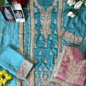 VICHITRA Salwar Kameez con Bordado Intenso y Forro, Diseño de Encaje en la Parte Inferior, Material de Seda, Secado Rápido, Estilo Fiesta, Para Todas las Estaciones - Product Image 1