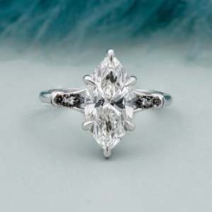Anillo de Compromiso con Halo Oculto de Diamantes Cultivados en Laboratorio, Corte Marquesa Vintage de 3 Ct para Mujer, Certificado IGI - Product Image 1