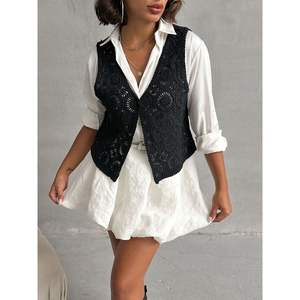 Chaleco de Encaje con Botones Negro para Mujer, Producto al por Mayor de Topshow - Product Image 2