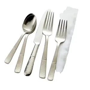 Ensemble de couverts en acier inoxydable à manche martelé de qualité supérieure fabriqués à la main pour les hôtels de mariage et les restaurants raffinés ensembles de couverts parfaits - Product Image 1