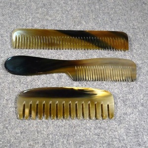 Peine Artesanal Ecológico de Cuerno de Buey Natural Indio, Estilo Animal, Antiestático - Product Image 3