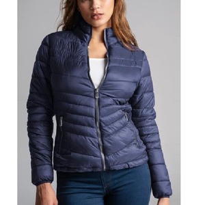 Veste Bomber Rembourrage à Manches Longues pour Femmes Cloud Bubble Wrap Fournisseur de Broderie Tricotée Coupe-Vent et Imperméable de BD - Product Image 1