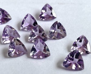 Améthyste rose naturelle coupe trillion à facettes 4mm de qualité supérieure-pierre précieuse en vrac améthyste rose trillion de qualité supérieure - Product Image 5
