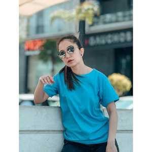 T-shirt Monochrome Bleu Saphir pour Elle - Product Image 3