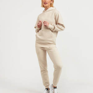 ชุดวอร์มปักลายฤดูหนาวแบบสั้นสำหรับผู้หญิง ดีไซน์เนอร์ ผ้าถักเนื้อหนัก 280gsm - Product Image 1