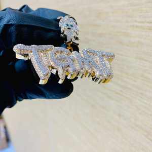 Colgante de Letra Inicial con Corona Estilo Punk, Chapado en Oro Rosa de 14K, con Moissanita de Corte 4Ct, para Hombre, para Bodas y Fiestas - Product Image 2