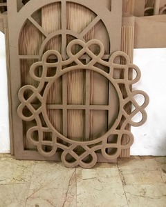 Miroir de salle de bain en bois fait main Art déco avec épaisseur et bordure personnalisables - Product Image 2