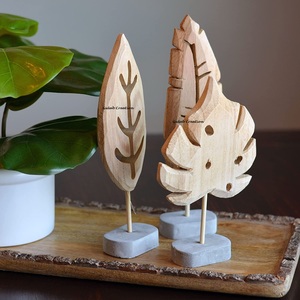 2025 Nouvelle Arrivée Sculpté À La Main Solide Mango Bois Feuille Sculpture avec base - Product Image 5