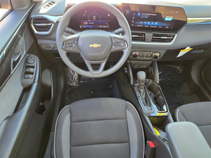 Chevrolet Trailblazer LS 2025, SUV con Volante a la Izquierda, Automático, Luces Halógenas, Asientos de Tela, Neumáticos R19, Pantalla Táctil, Cámara Trasera, Euro - Product Image 2