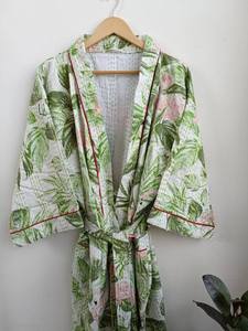Haute qualité indien fait à la main matelassé Kimono robe femmes longueur au sol Maxi robe taille naturelle approvisionnement en gros disponible - Product Image 3