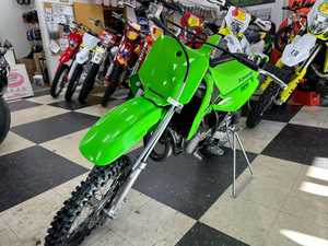 2025 nueva motocicleta Kawasakiss MX KX 65 a la venta soporte ODM personalizable para proyectos de bricolaje - Product Image 4