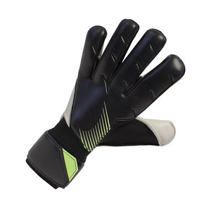 Gants de football de gardien de but réglables de qualité supérieure fabriqués au Pakistan Gants de football de gardien de but personnalisés - Product Image 4