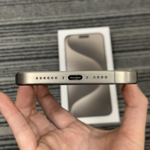 Stock di Telefoni Usati Commercio all'Ingrosso Telefoni 5G Sbloccati Usati 256GB 512GB 1TB 6,7 Pollici 48MP Smartphone di Seconda Mano <span class=keywords><strong>iPhone</strong></span> 15 Pro 15 Pro Max - Product Image 3