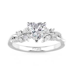 แหวนหมั้นเพชรรูปหัวใจ Jeulia Romantic Twist Vine - Product Image 1