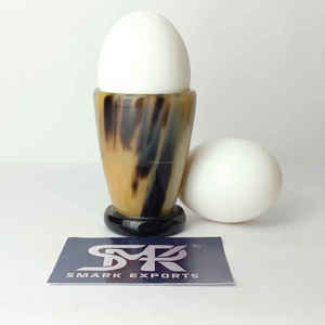 Porte-gobelet en corne naturelle de qualité supérieure fait à la main Vaisselle rustique de haute qualité fabriquée en Inde pour un décor élégant de salle à manger et de cuisine - Product Image 2