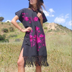 SRJ EXPORTS Magnifiques robes d'été pour femmes en coton 100% brodé à la main, coupe droite, taille courte, taille plus, style tunique - Product Image 1