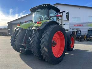 จอยสติ๊กควบคุม CLAAS 850 AXION รถแทรกเตอร์ฟาร์มมือสอง ขับเคลื่อน 4 ล้อ เกียร์อัตโนมัติ เครื่องยนต์และเกียร์บ็อกซ์พร้อมใช้งาน 100% สภาพดีเยี่ยม - Product Image 6