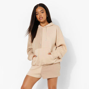 Conjunto corto con capucha para mujer al por mayor, conjunto de dos piezas con logotipo personalizado, ropa deportiva de moda, suministro OEM - Product Image 3