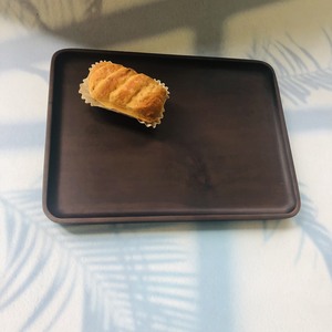 Plateau en bois d'acacia noir plateau de service plateaux de fruits dîner de fête 32X24x2 ustensiles de table OEM du Vietnam - Product Image 3