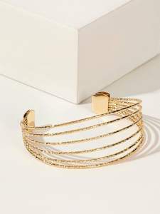 Brazalete de Metal Resistente Diseñado para Soportar el Uso Diario Mientras Mantiene la Forma y el Estilo - Product Image 5