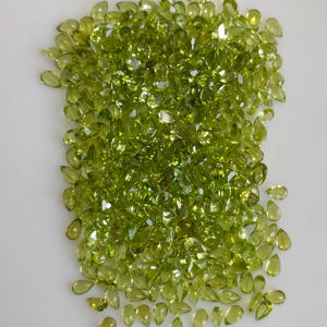 Peridoto Verde Natural 5x4MM Corte Pera, Gemas Sueltas de la Mejor Calidad, Gemas de Montaña Roja Certificadas para Joyería - Product Image 3