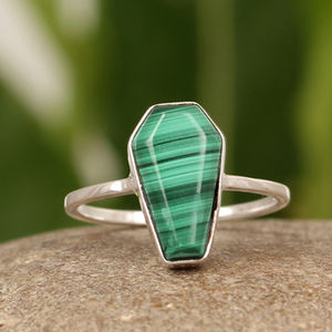 Anillo de bisel de piedras preciosas de malaquita genuina, 10x17mm, forma de ataúd, Plata de Ley 925 sólida, joyería fina hecha a mano de alta calidad para mujer - Product Image 1