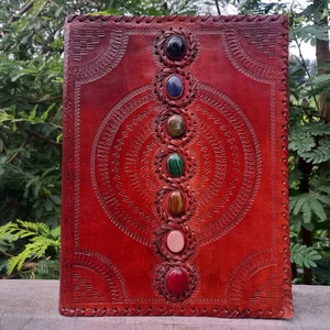 600 page grand journal en cuir fait main - Product Image 1