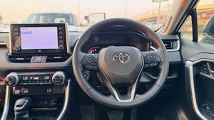Toyota RAV4 SUV 2021 completamente nuevo, transmisión automática, motor de gasolina de 2.0L, 5 plazas, 4 cilindros, volante a la derecha. - Product Image 2