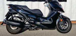 สกู๊ตเตอร์ J300 รุ่นดั้งเดิม ระบบเบรก ABS 299 ซีซี - Product Image 1