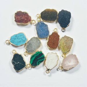 Colgante de dijes chapado en oro con piedras preciosas de cuarzo rosa crudo-Plata de Ley 925 joyería Unisex sin níquel hecha a mano - Product Image 2