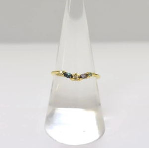 Bijoux commémoratifs S925 Bague en iolite avec topaze bleue de Londres naturelle minimale plaquée or 14 carats personnalisable pour la vente au détail OEM et ODM - Product Image 1