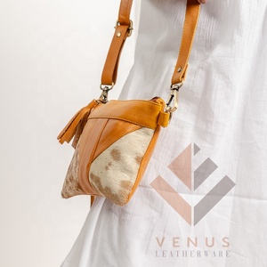 กระเป๋าสะพายไหล่สไตล์โบฮีเมียนสำหรับผู้หญิงแนววินเทจหนังวัวแท้ทำด้วยมือโซ่สำหรับฤดูร้อนวัสดุสิ่งทอ Venus ออนไลน์ - Product Image 3