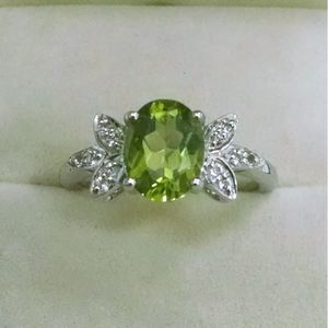 Bague solitaire en péridot naturel pour femme Shah Gems, argent sterling 925, pour fiançailles - Product Image 1