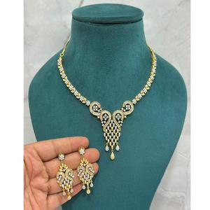 Ensemble collier et boucles d'oreilles en laiton plaqué or de qualité supérieure, avec moissanite élégante, tendance, pour femme, idéal pour mariage ou anniversaire - Product Image 1