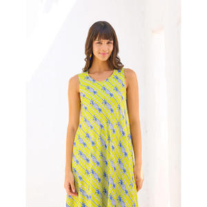 Vestido Maxi con Volantes y Estampado Floral Tropical - Estilo Gótico con Cintura Baja, Talla Única - Product Image 3