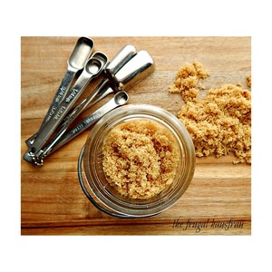 Sucre brun foncé de haute pureté avec texture riche pour une utilisation culinaire et industrielle - Product Image 6