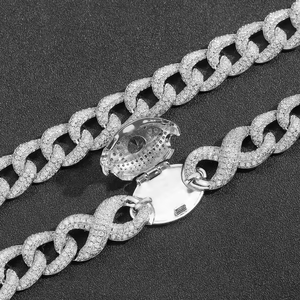 Collier chaîne cubaine brillant, diamant moissanite, bijoux sertis de diamants, conçu pour les déclarations de mode urbaines audacieuses, en provenance d'Inde - Product Image 3