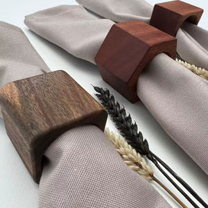 Anneau de serviette en bois ARTWORK MAESTRO avec motif brûlé, idéal pour les événements - fêtes - mariages - Product Image 1