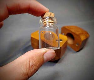 Design unique en bois miniature pour les cendres de chien ou de chat Urnes funéraires funéraires pour animaux de compagnie Cadeau commémoratif du souvenir personnalisé du Vietnam - Product Image 4