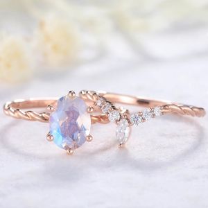 Bagues de bijoux en or 18 carats Pierre de lune arc-en-ciel naturelle Nouveau design de luxe Bagues de bijoux en or massif avec bague en diamants véritables - Product Image 2