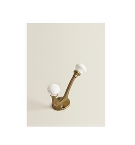 Crochets muraux traditionnels en laiton pour ustensiles de cuisine et tasses, améliorant le rangement fonctionnel avec des tons métalliques chauds - Product Image 3