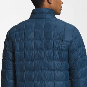 Chaqueta de Invierno Acolchada para Hombre, Impermeable, con Capucha, Aislante, Ecológica, Servicio OEM, Patrón de Letras, Antibacteriana, Logotipo Frontal - Product Image 4