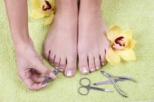 Tijeras profesionales para uñas de acero inoxidable con hoja curva y punta roma para belleza de cutícula con logotipo personalizado de ANAAIF - Product Image 4