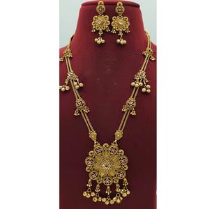 Elegante Juego de Collar Largo de Diseño con Acabado Dorado Mate de Primera Calidad con Pendientes para Bodas, Colección para Mujer - Product Image 1