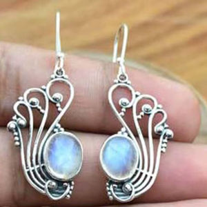 Boucles d'oreilles en forme de lustre turquoise à prix raisonnable, plaquées or sur la base en laiton, 6x8 mm, vintage, pour mariage, fête, anniversaire, cadeau unisexe - Product Image 1
